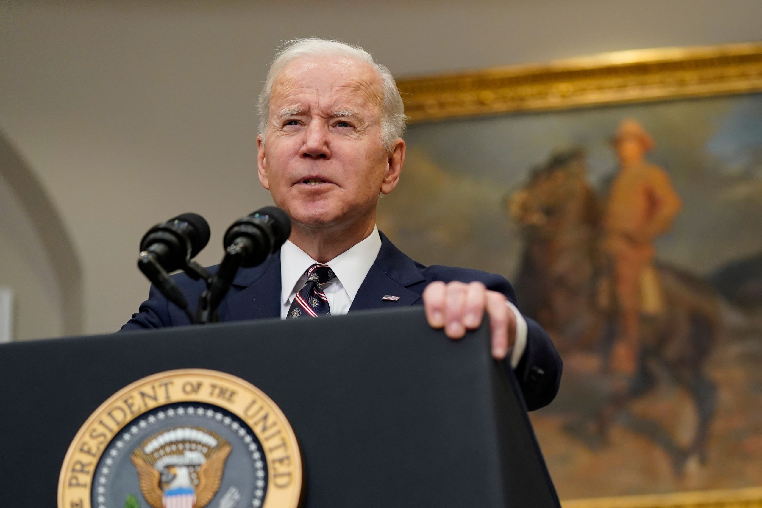 Biden says substantial loss of life possible as Ian heads to South Carolina