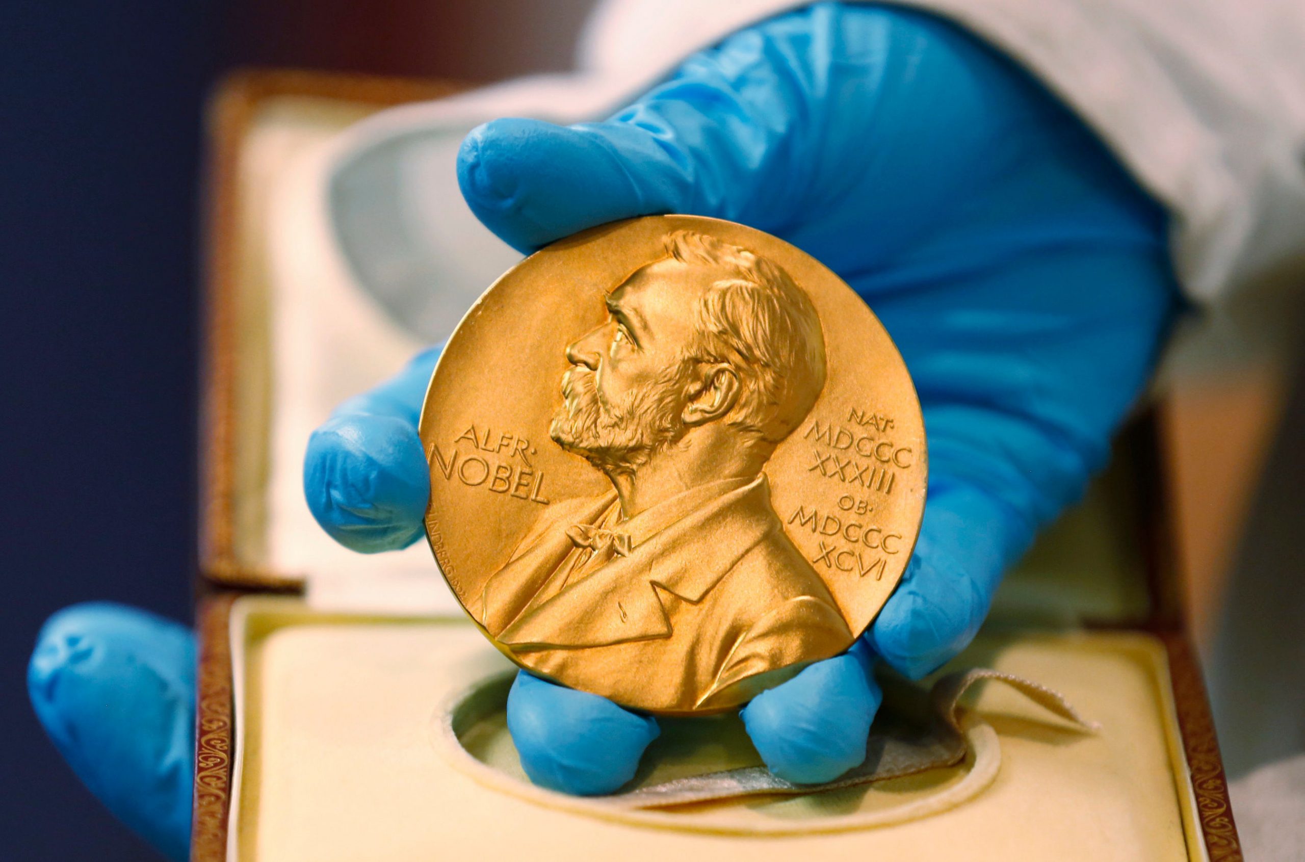 Nobel Prize: History of the gold medal