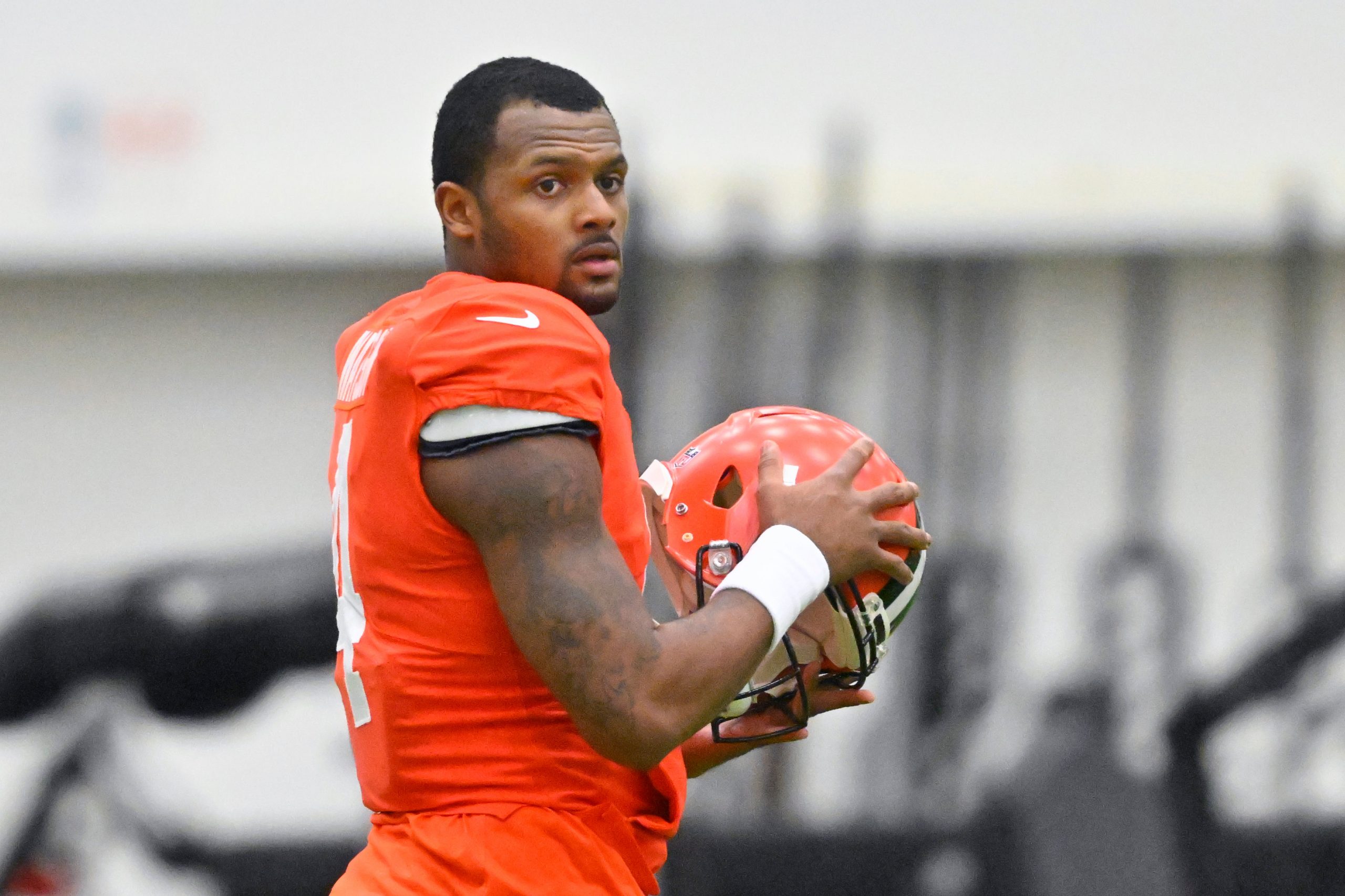 Fans slam NFL, Cleveland Browns after Deshaun Watson, suspended for sexual assault, plays vs Houston Texans