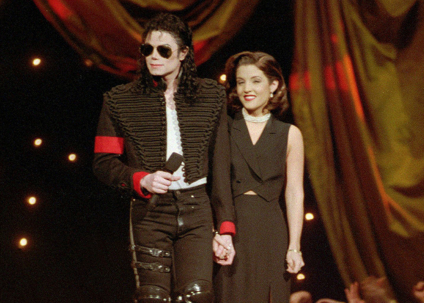 Inside the marriage of Lisa Marie Presley and Michael Jackson