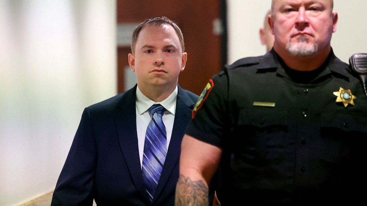 Who is Aaron Dean, former Texas policeman found guilty of manslaughter for the death of Atatiana Jefferson?