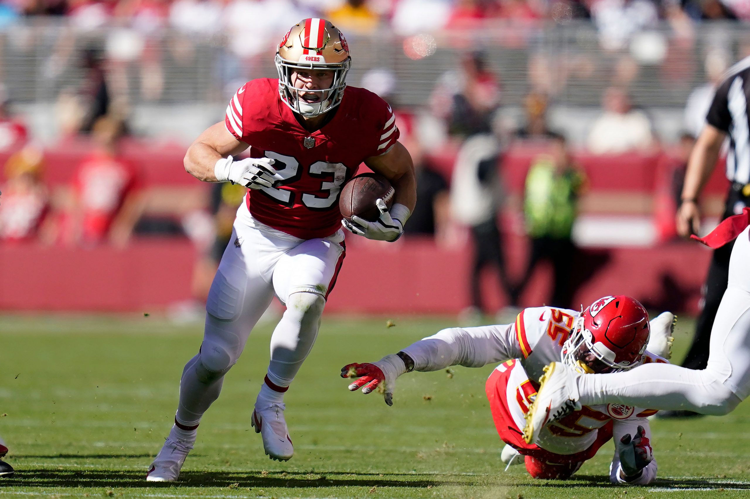 San Francisco 49ers’ Christian McCaffrey throws a touchdown pass vs Los Angeles Rams: Watch