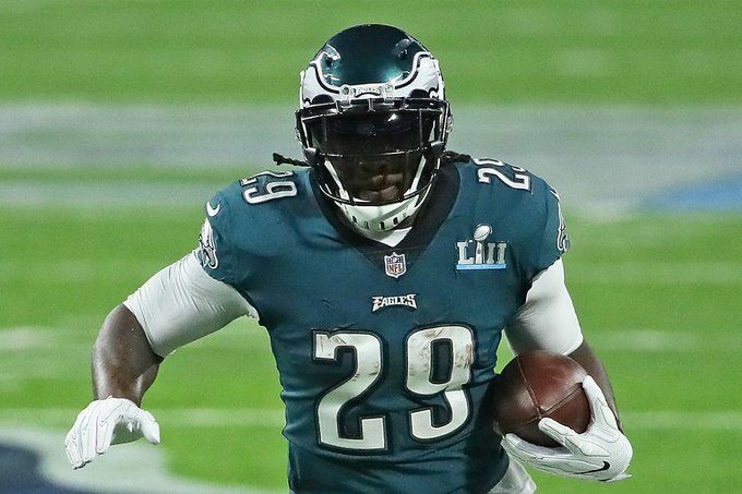 LeGarrette Blount: Net worth, wife, career stats, college, children, and other details