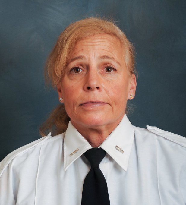 Who was Alison Russo-Elling, FD New York Emergency Medical Services lieutenant stabbed in Astoria, Queens?