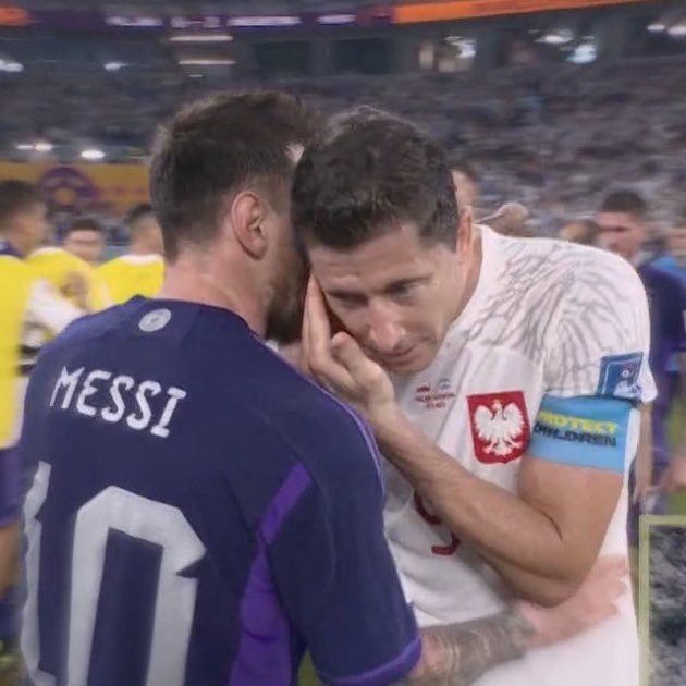 What did Lionel Messi, Robert Lewandowski talk about? Fans speculate after Argentina vs Poland at FIFA WC 2022