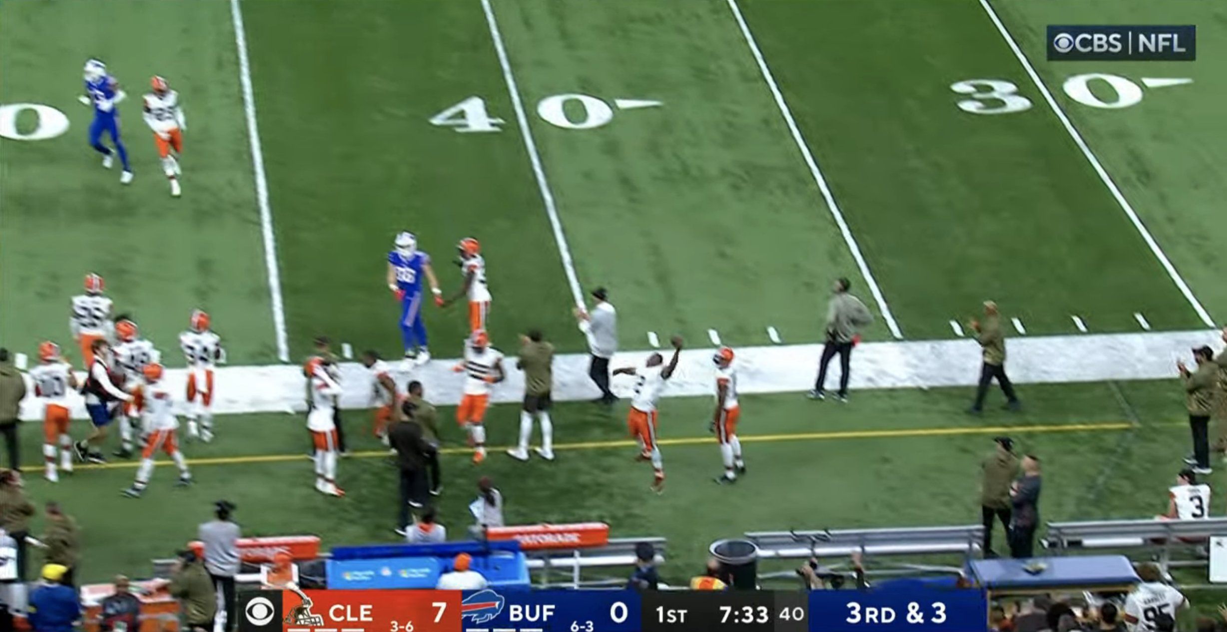 Buffalo Bills’ Josh Allen throws, Cleveland Browns’ Amari Cooper takes one-handed catch on sideline: Watch