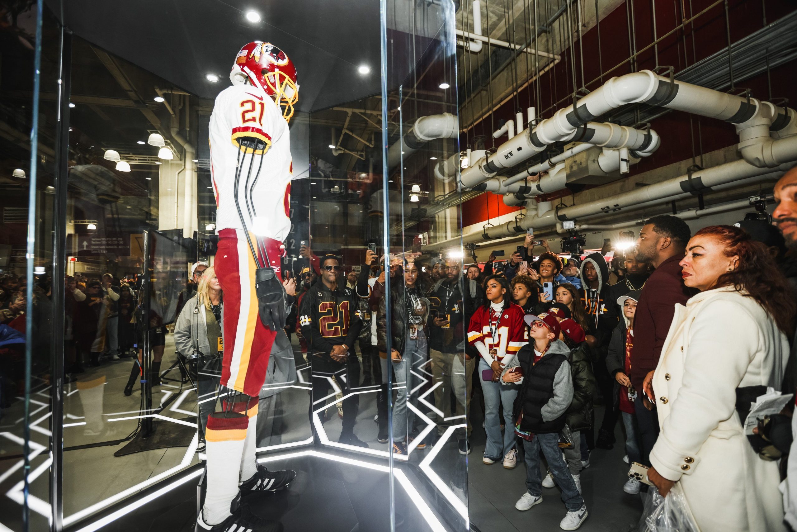 Sean Taylor memorial unveiled: How Commanders are honouring legend