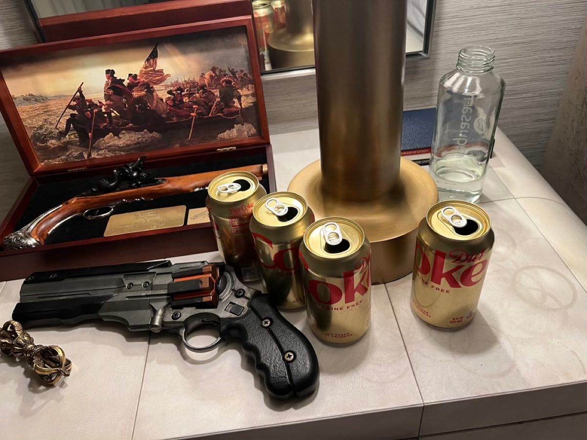 Elon Musk shows off diet coke and guns on bedside table, Twitter users say ‘sign of a broken man’