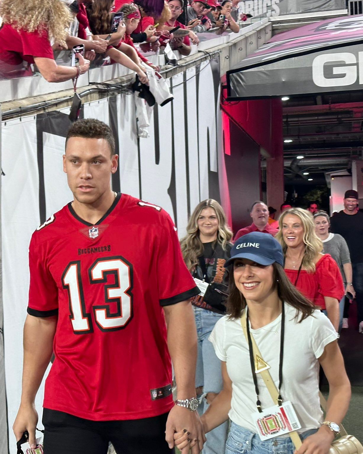 Aaron Judge wears Mike Evans jersey for Tampa Bay Buccaneers vs New Orleans Saints MNF at Raymond James: Watch