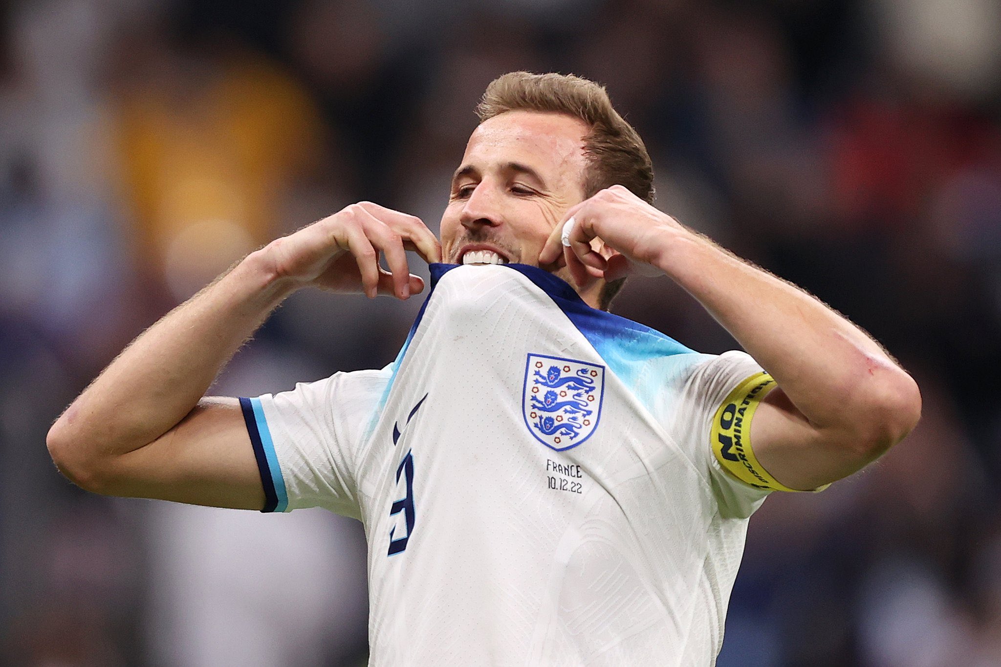Jordan Pickford asks camera operators to back away from Harry Kane after England’s loss vs France