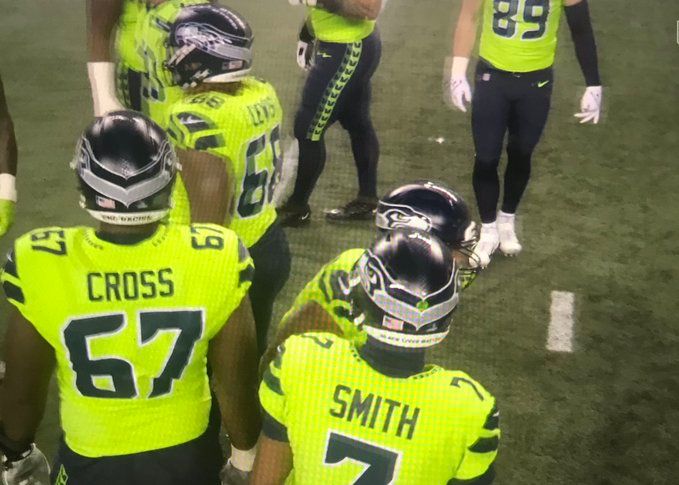 Fans troll Seattle Seahawks for neon highlighter jerseys on TNF vs San Francisco 49ers at Lumen Field