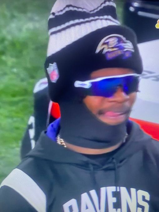 State trooper? Lamar Jackson’s sideline look for Baltimore Ravens vs Pittsburgh Steelers on Sunday trolled