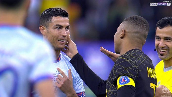Kylian Mbappe inspects Cristiano Ronaldo’s bruise after Keylor Navas punch in PSG vs Riyadh 11: Watch