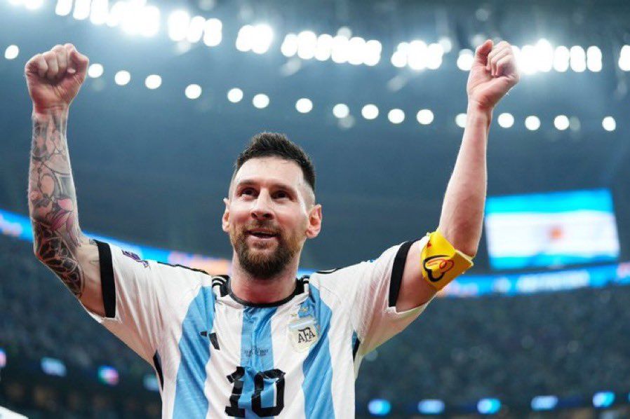 Lionel Messi posts picture with family after reaching FIFA World Cup 2022 final: Watch