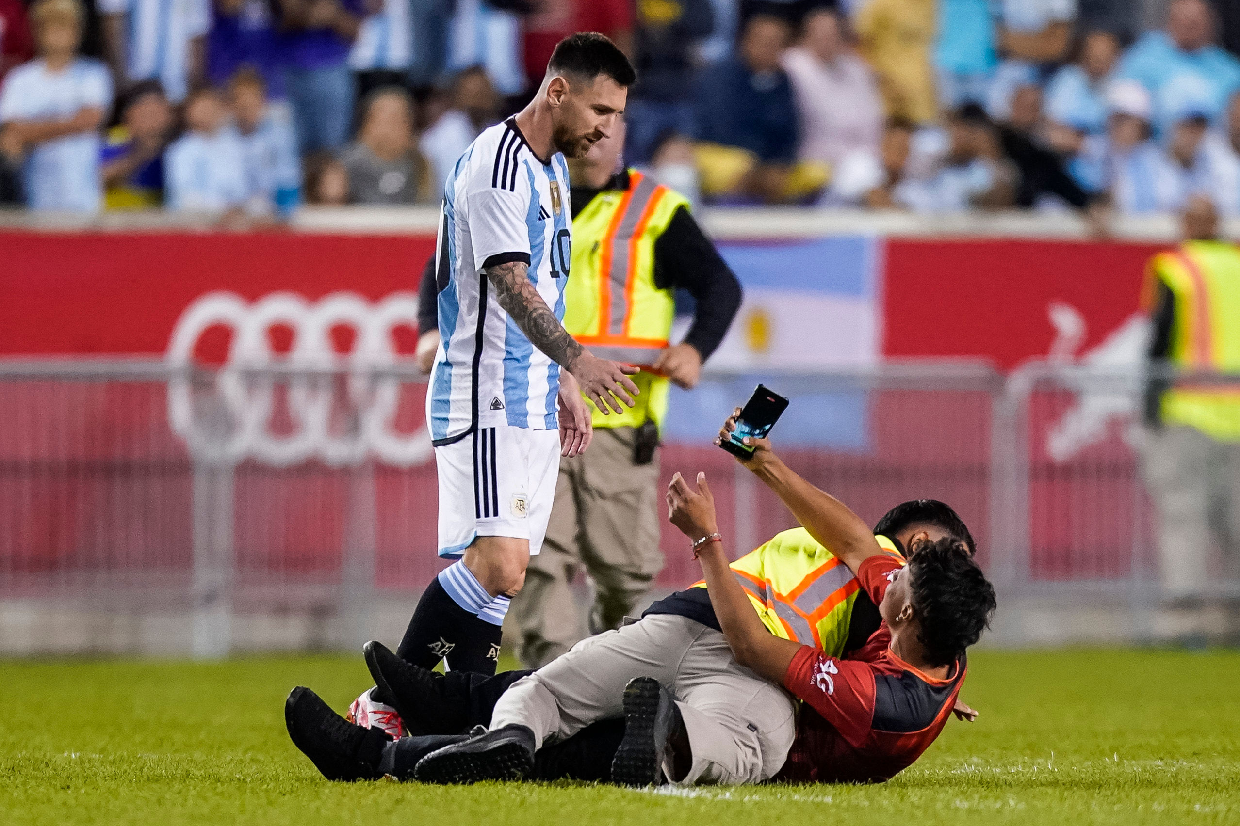 Messi nets two, gets accosted twice, as Argentina beat Jamaica 3-0