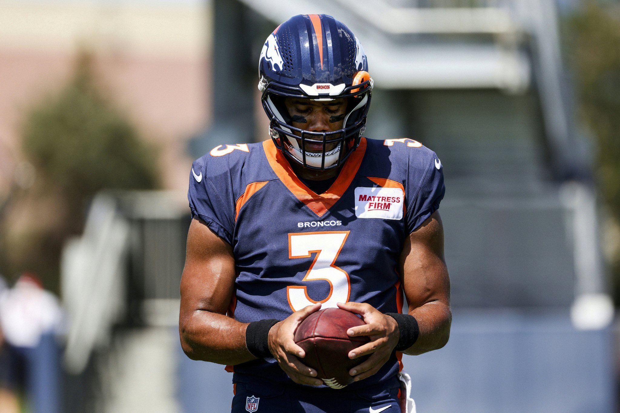 Russell Wilson signs 5-year extension with Denver Broncos for $245 million