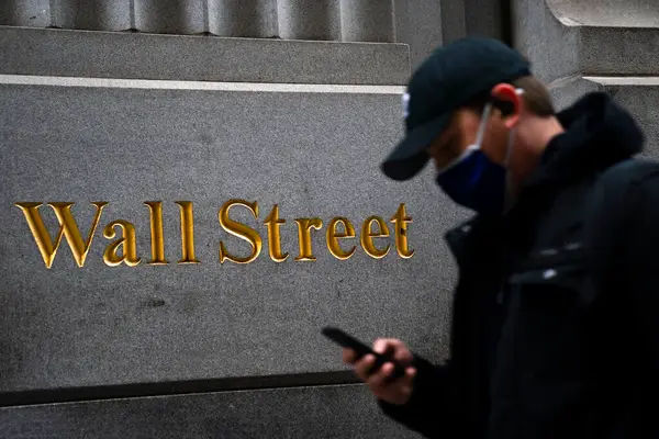 US stocks fall sharply after Fed hikes interest rates