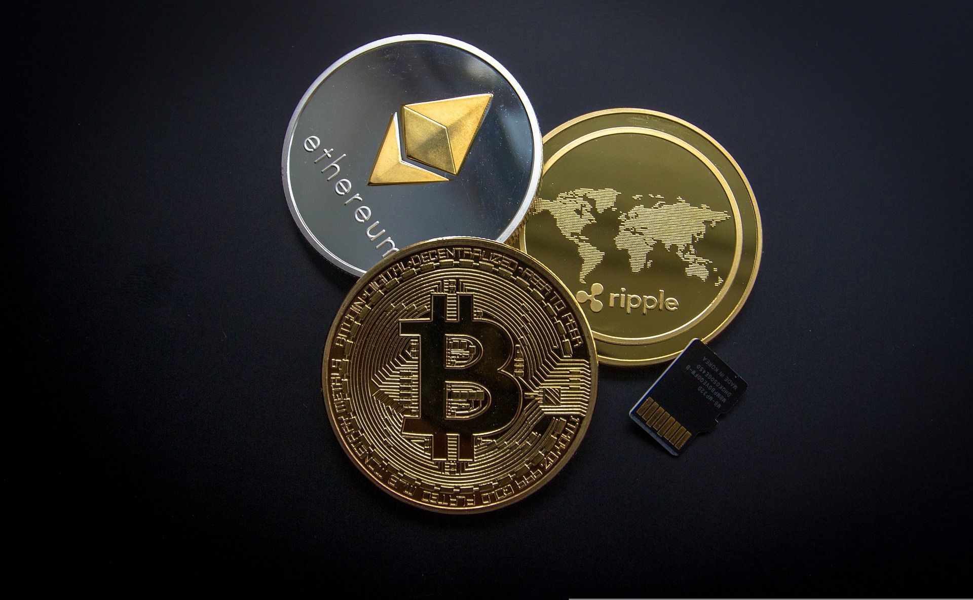 Top 5 cryptocurrencies of the day: Bitcoin down, Santos FC trends at no. 1