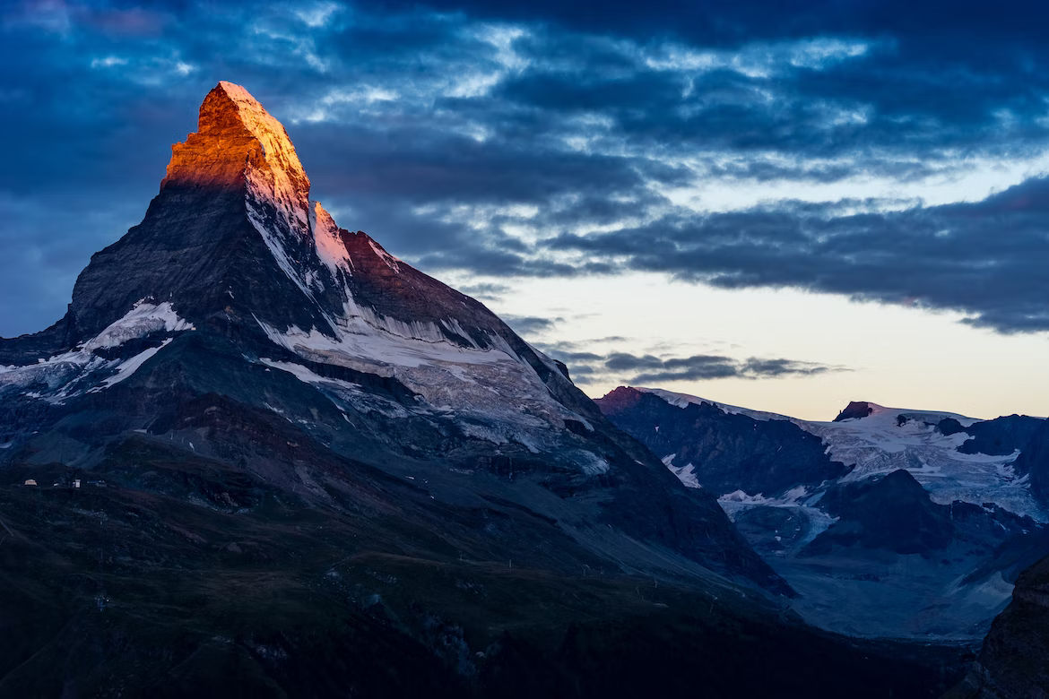 Amazon Quiz: What is the famous mountain peak in this photo?