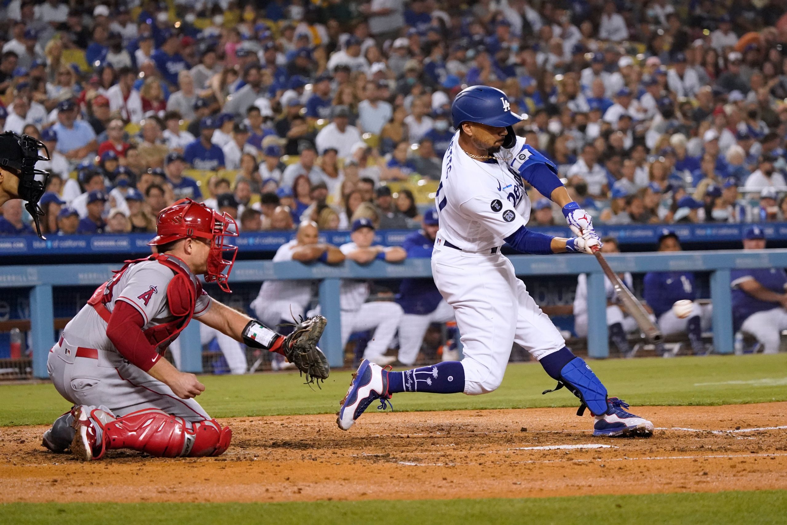 MLB: Los Angeles Dodgers place star outfielder Mookie Betts on injured list