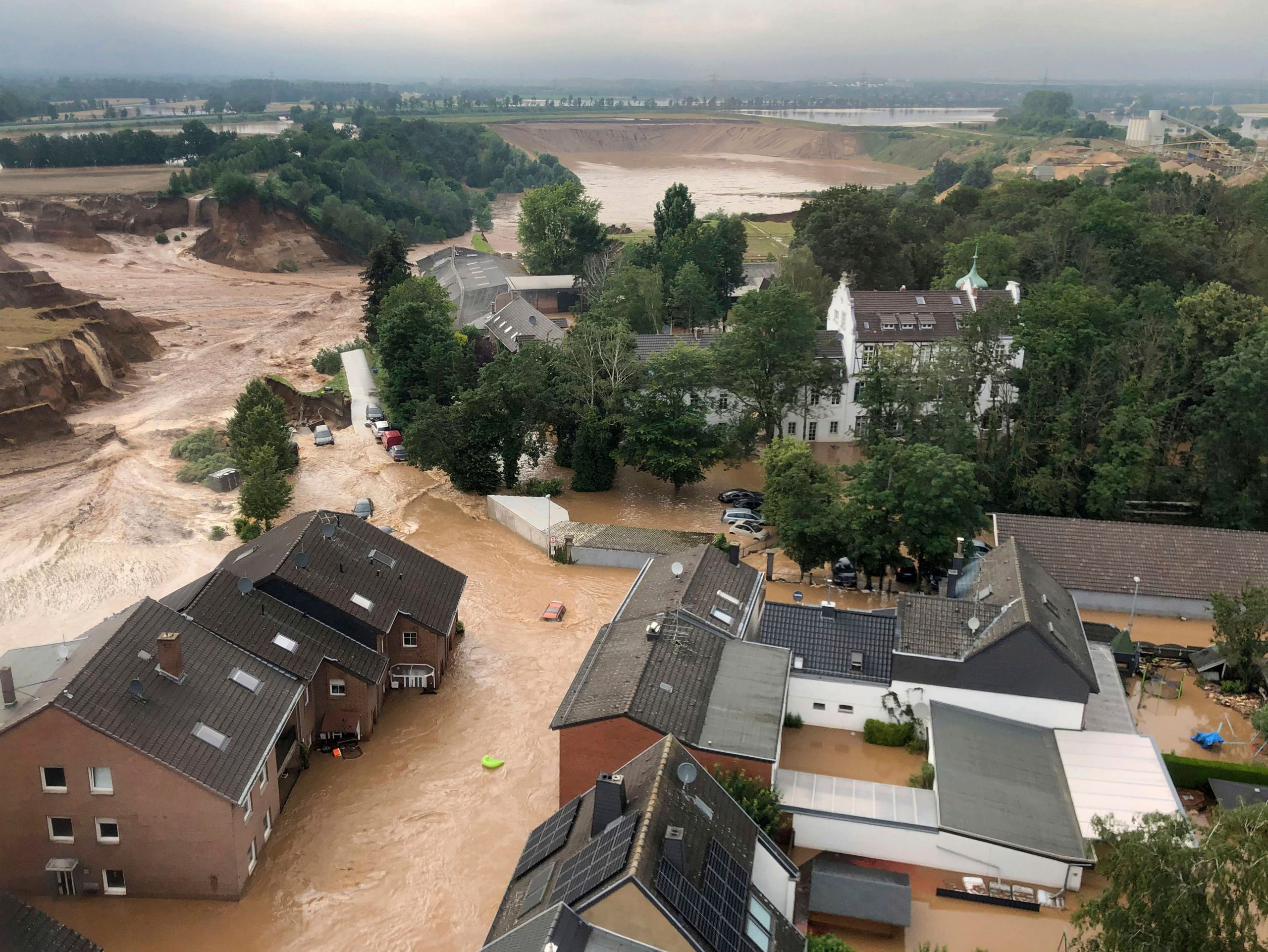 Germany floods: Death toll tops 180, Angela Merkel to visit affected areas