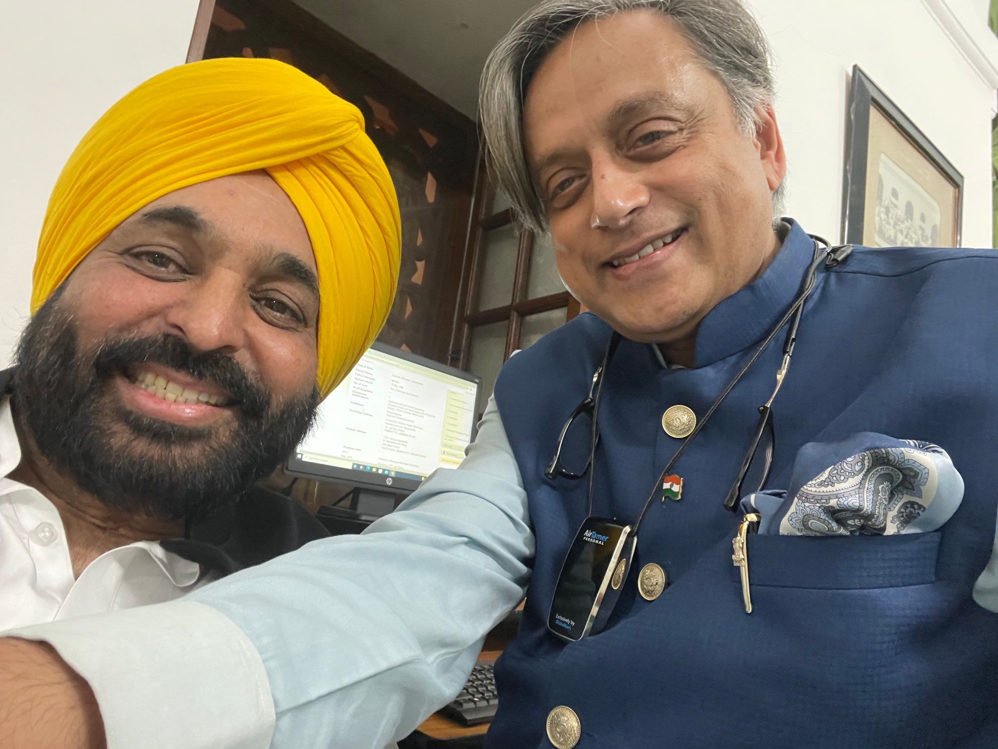 Shashi Tharoor back with ‘Parliamentary camaraderie’, this time with Punjab’s Bhagwant Mann