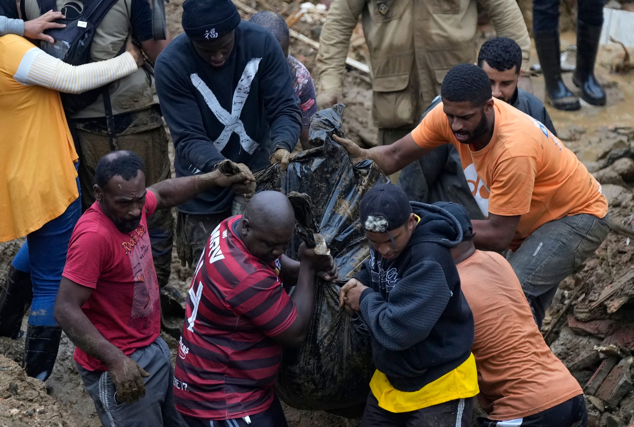 Death toll from mudslides, floods in Brazil reaches 105