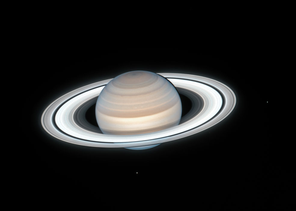 Hubble telescope captures Saturn’s summer and winter
