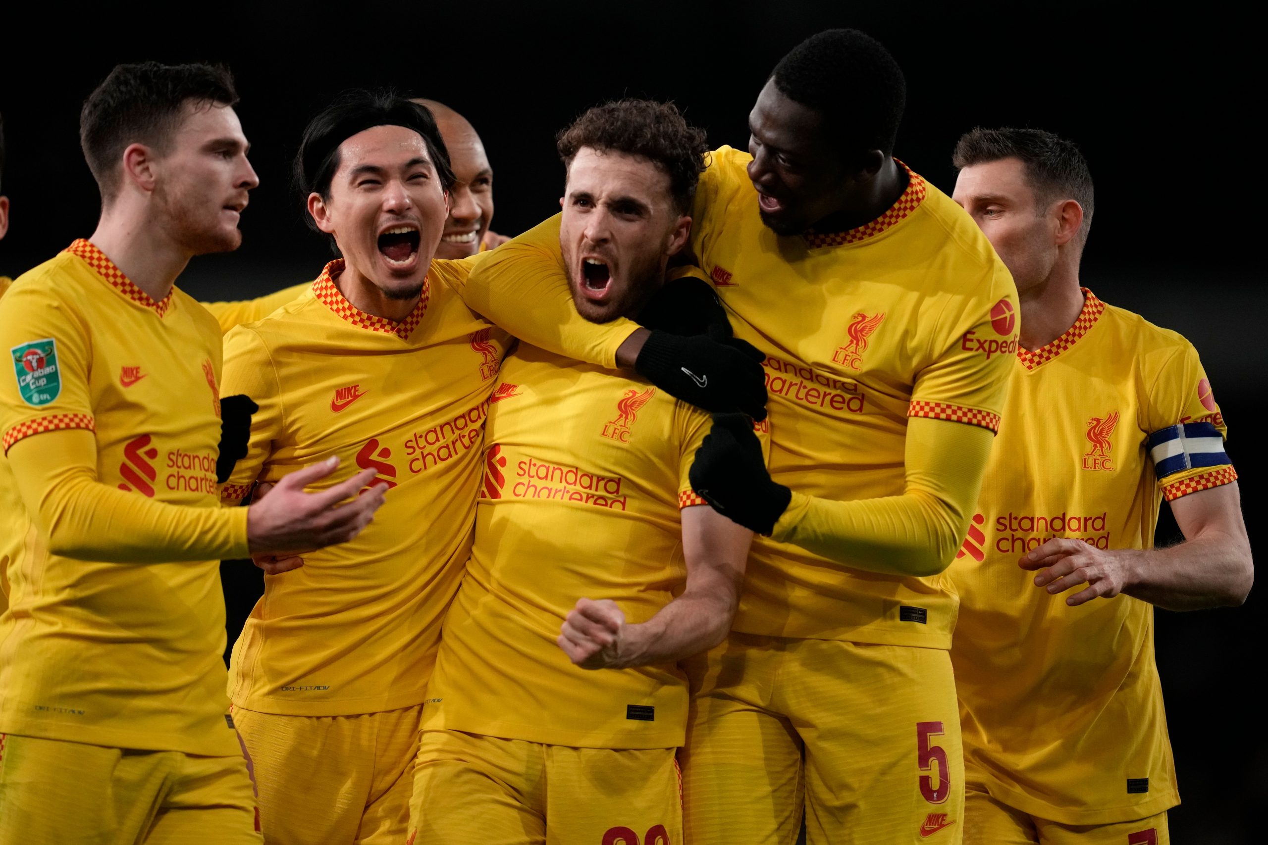Liverpool defeat Arsenal to reach League Cup final