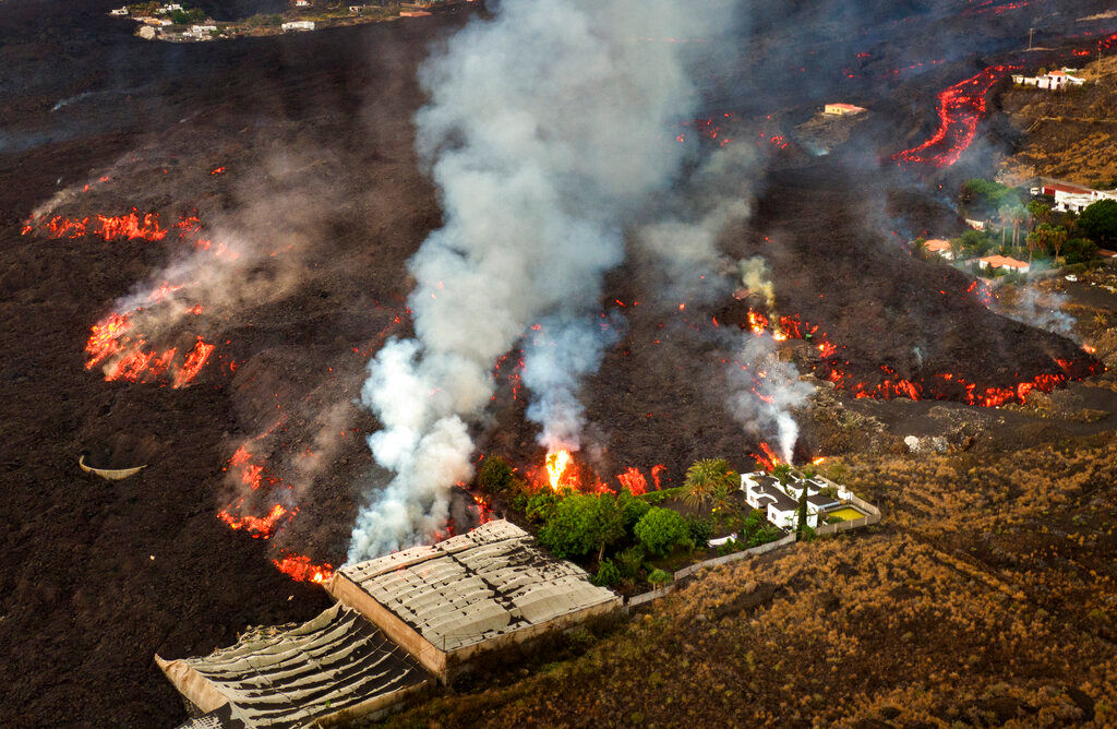 Indonesia volcanic eruption kills 15, rescue operations resume