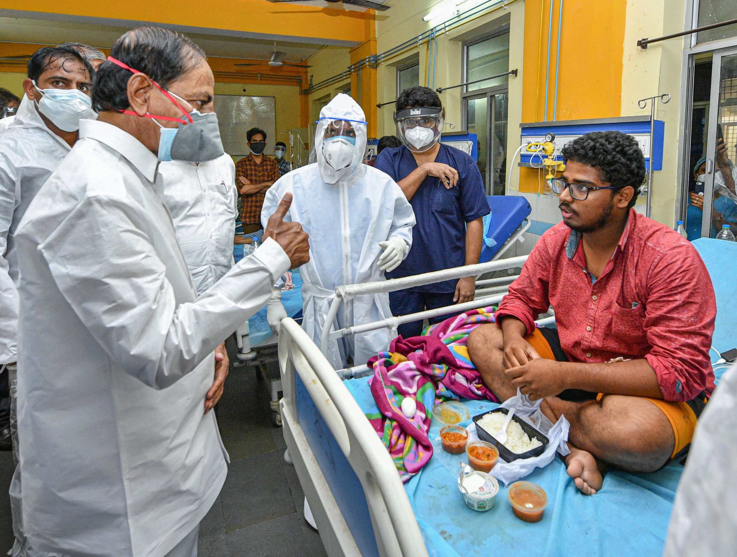 India records 276,070 new COVID-19 cases, 3,874 deaths in 24 hours