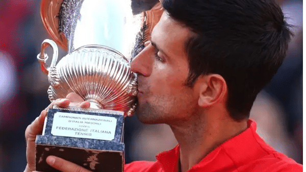 Novak Djokovic wins Italian Open before heading to Roland Garros