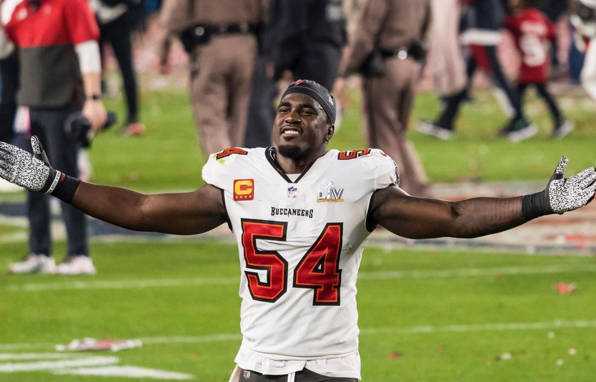 Who is Lavonte David?