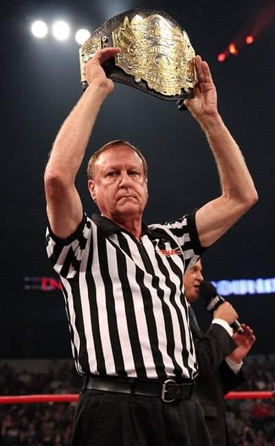 Famed WWE referee Dave Hebner dies at 73, tributes pour in