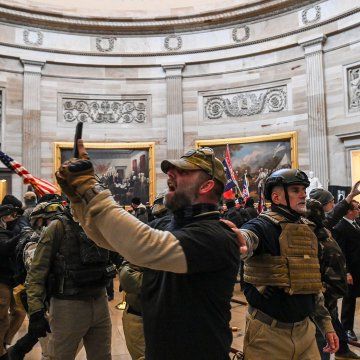 Veteran charged in Capitol riots served as crew chief for Marine One