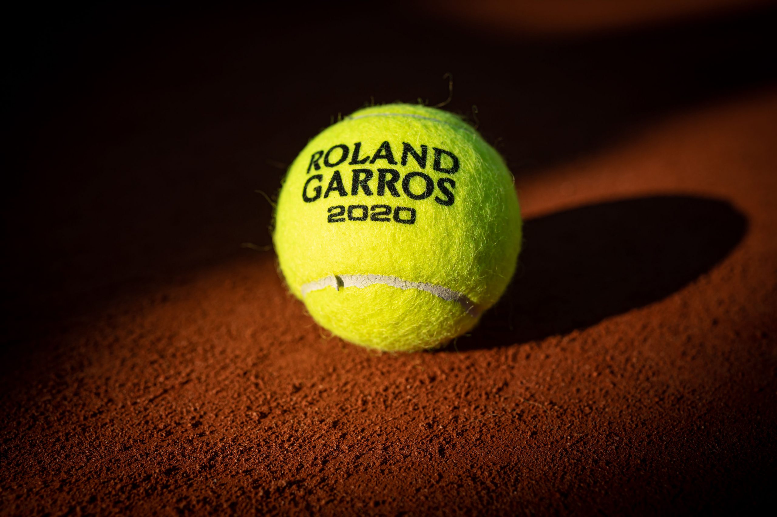 Roland Garros to impose 1,000-fan limit on court