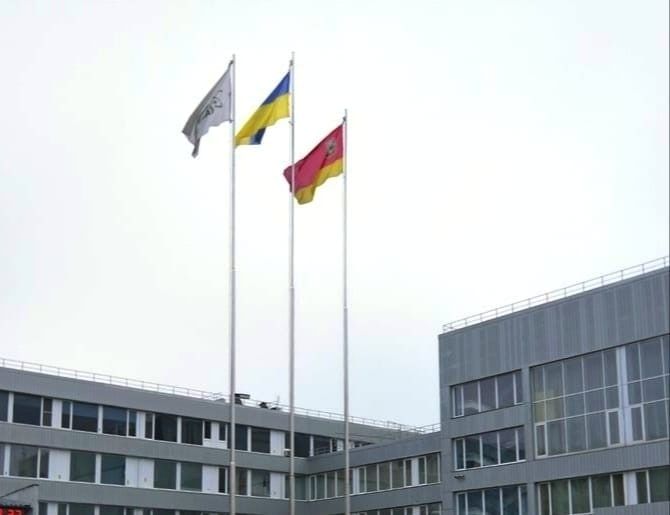 Ukraine flag hoisted over Chernobyl as Russian troops evacuate fearing radiation exposure