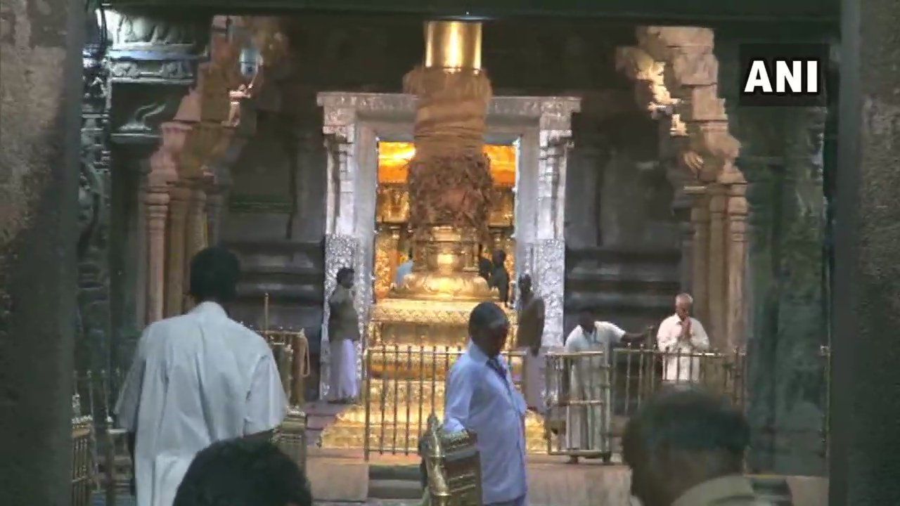 Tirupati temple’s former chief priest dies due to COVID-19