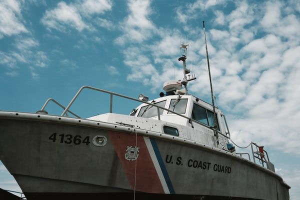 2 dead, 10 missing after boat overturns near Florida coast: US Coast Guard