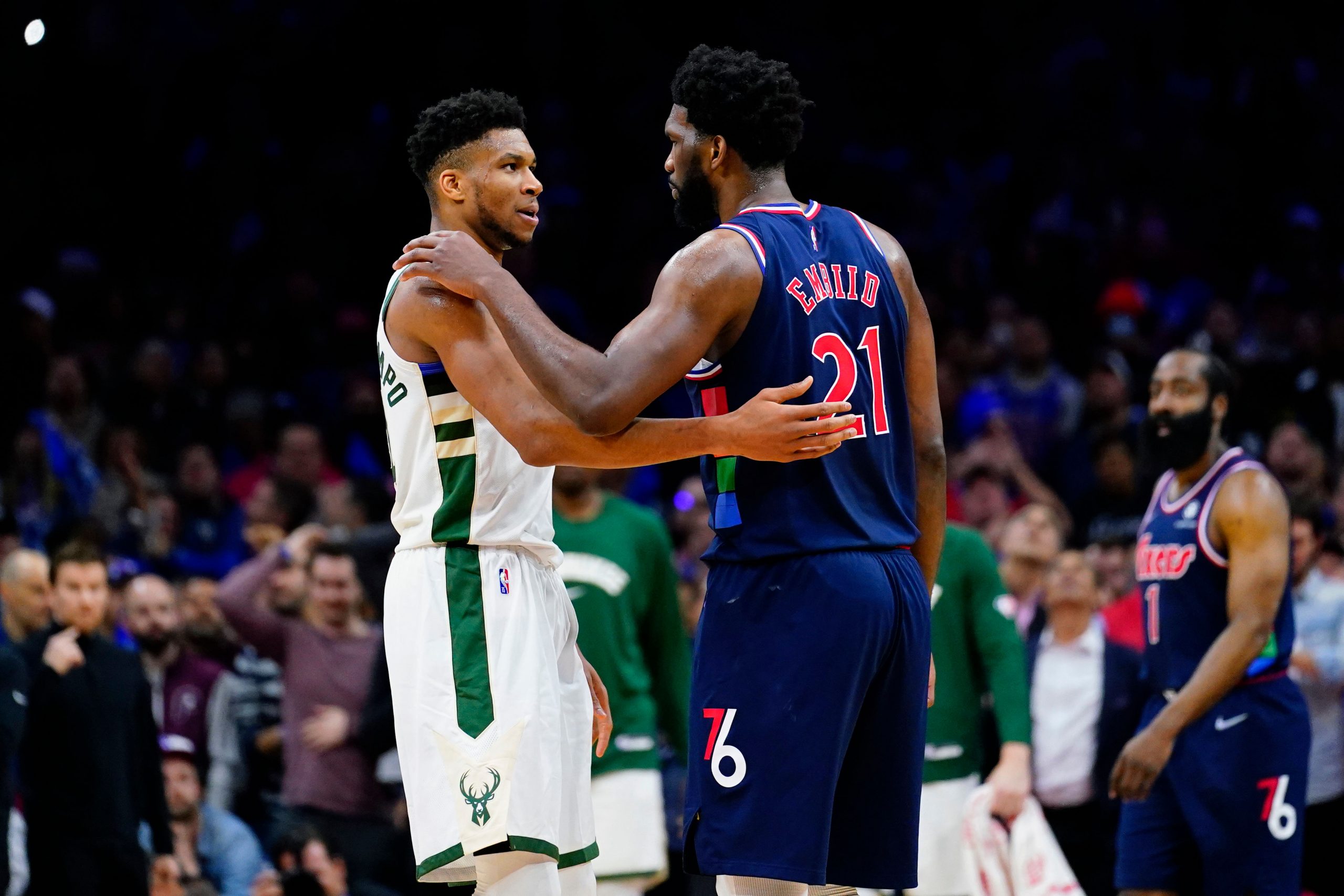 NBA: Antetokounmpo’s 40 points guide Bucks to victory over 76ers