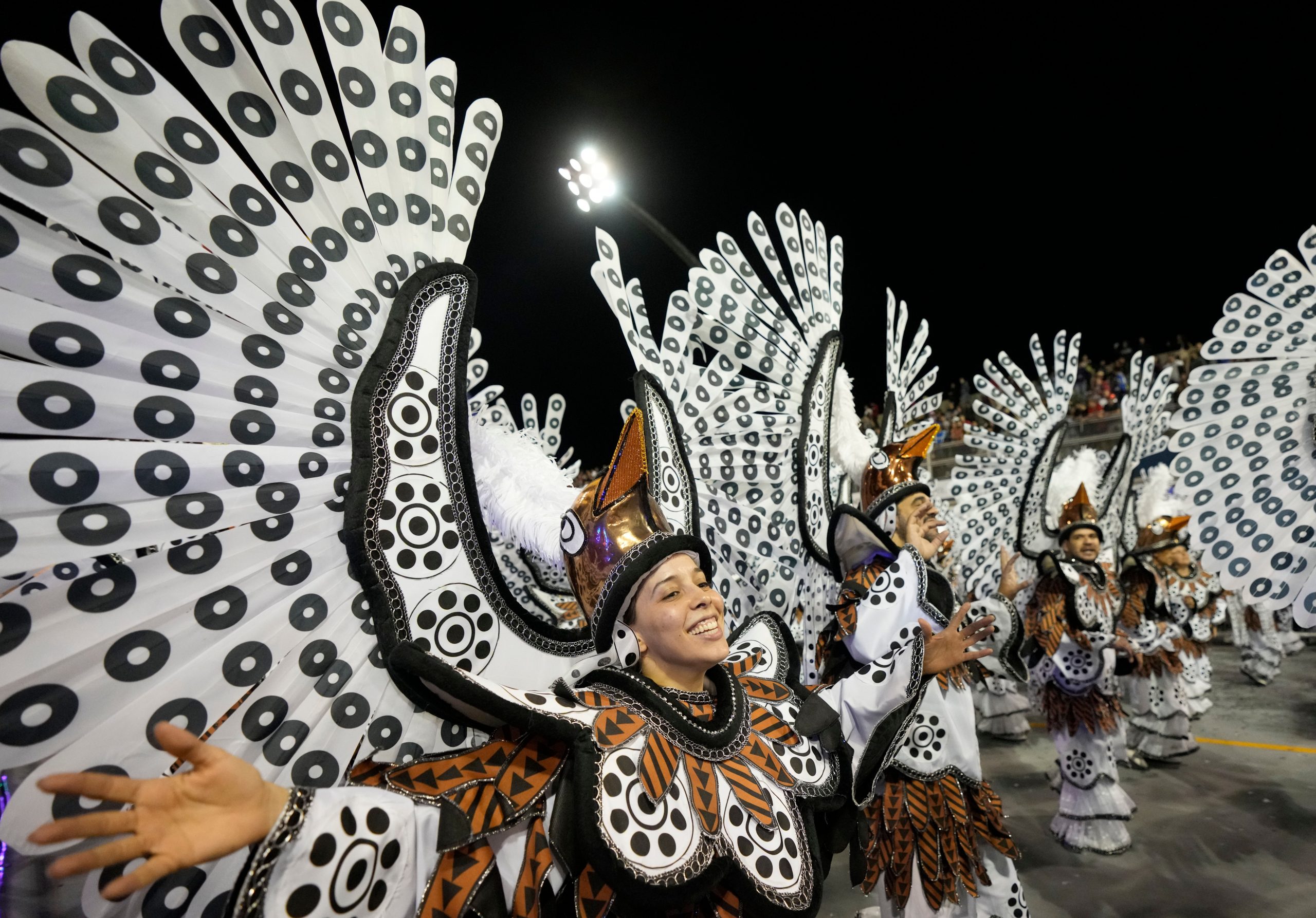 Carnival parade in Rio returns after long pandemic hiatus