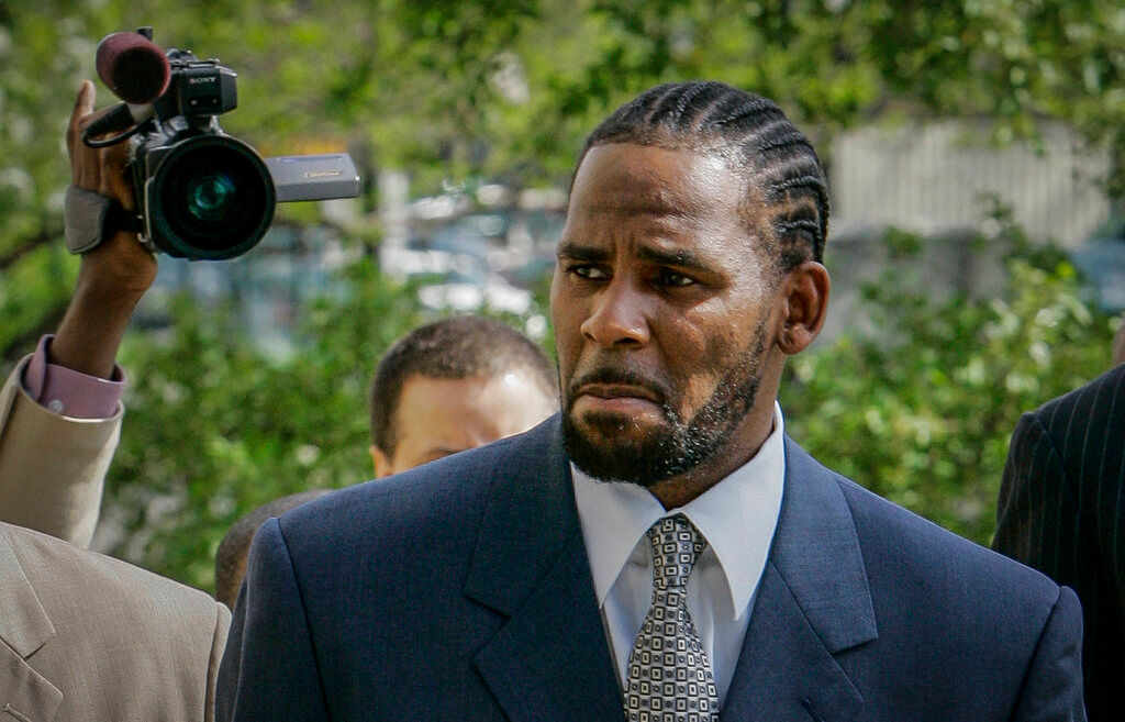 R. Kelly refuses to testify at his sex trafficking trial