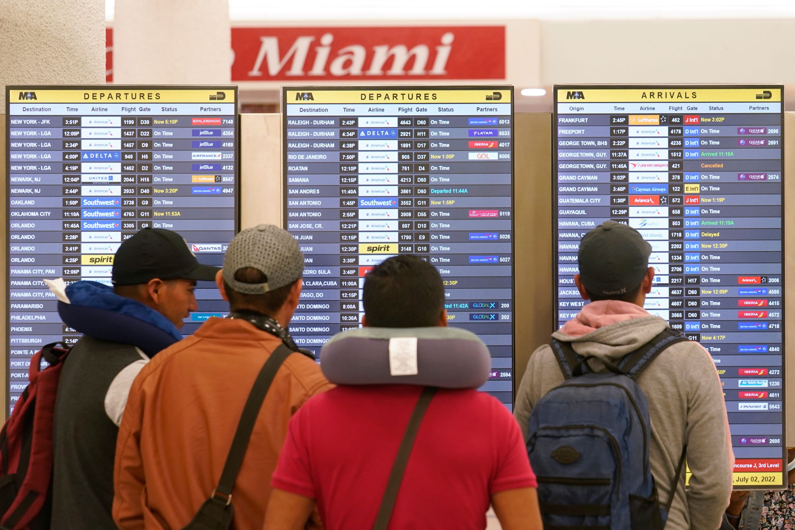 This fourth of July, airports brim as US flies out of pandemic shadow