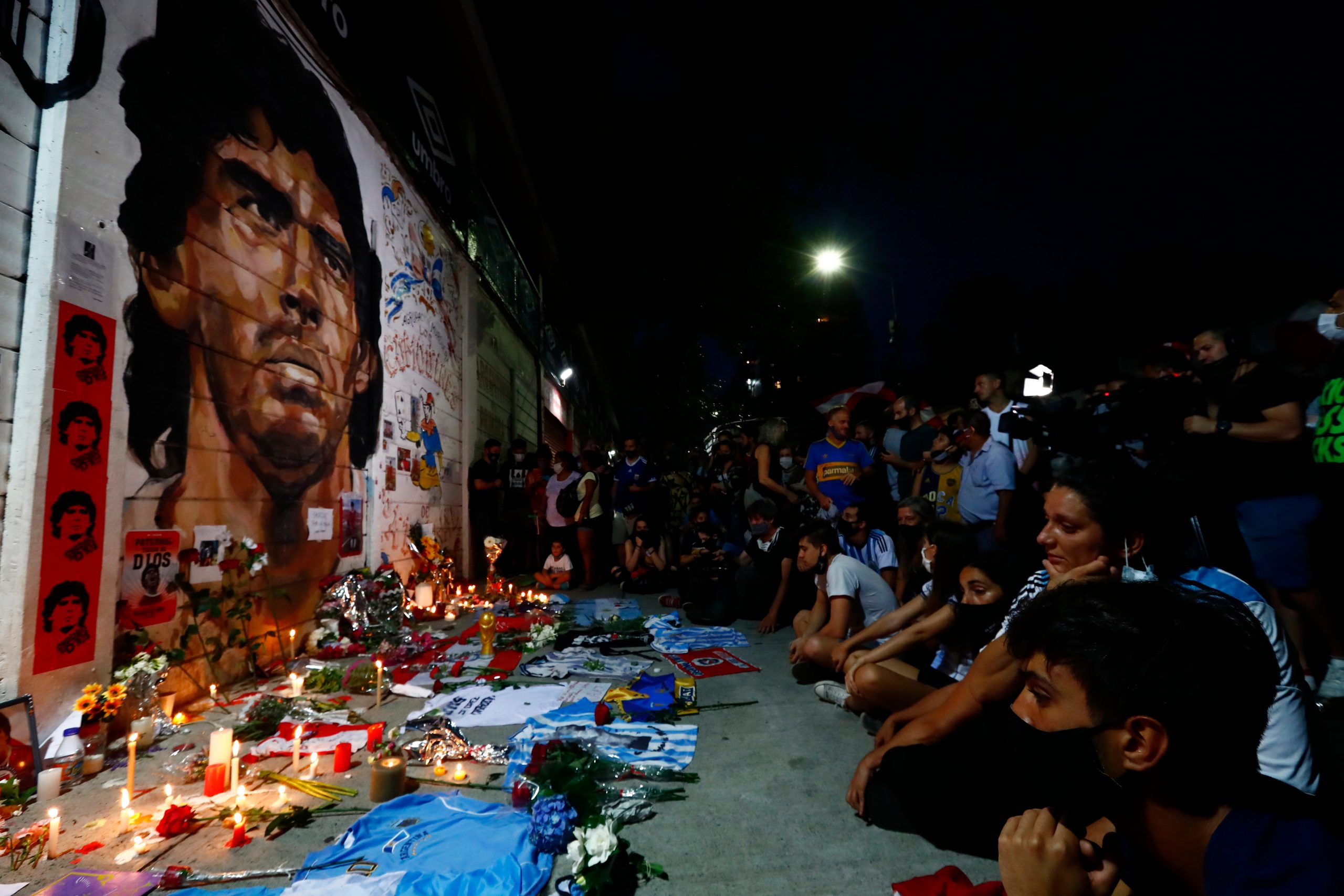 Argentine prosecutors probe Maradona death