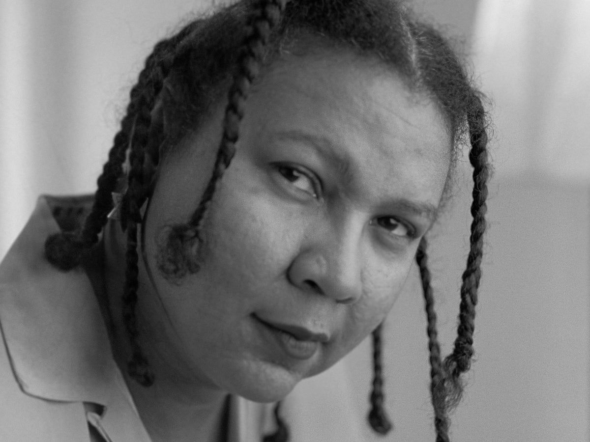 bell hooks, celebrated author and feminist, dies at 69