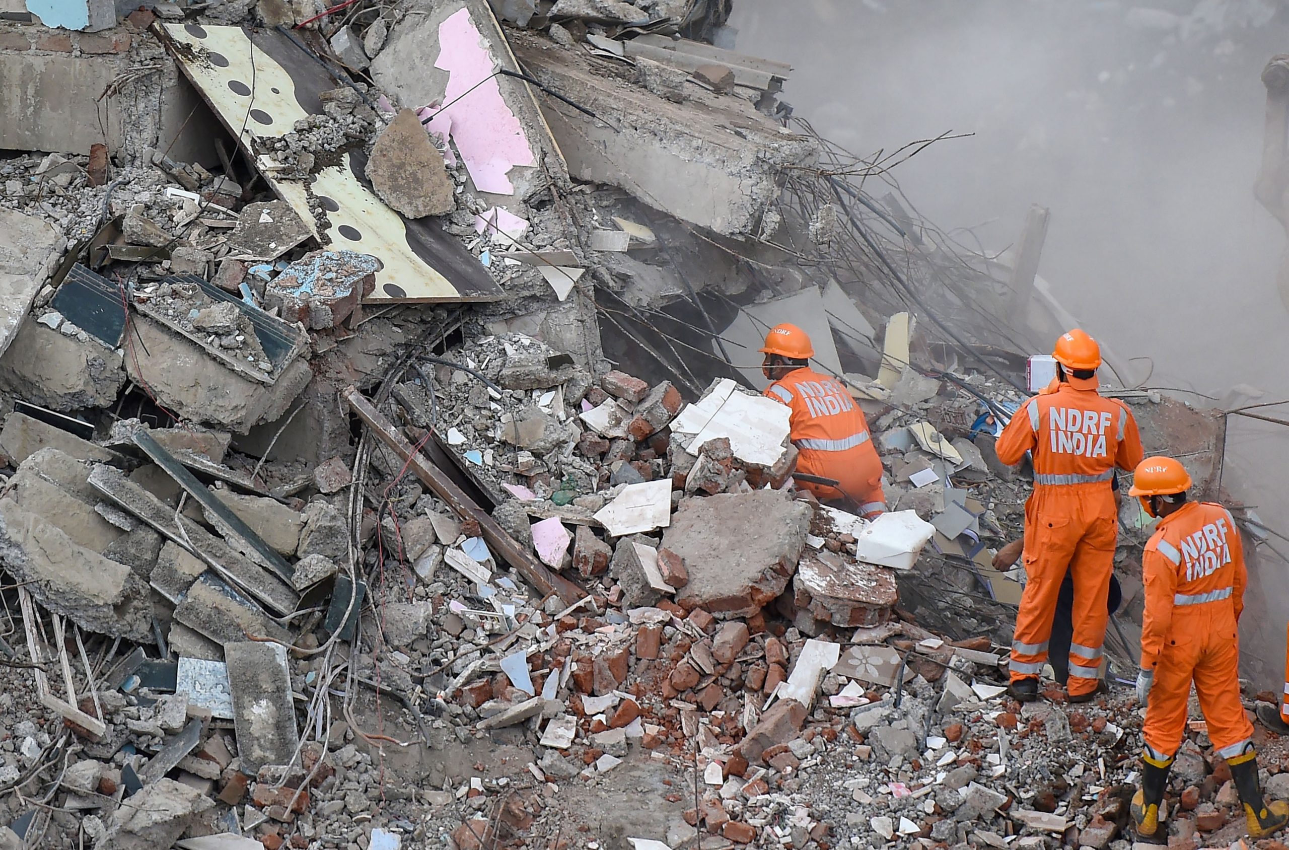 WATCH: 4-year-old rescued from under the debris of the collapsed building in Raigad