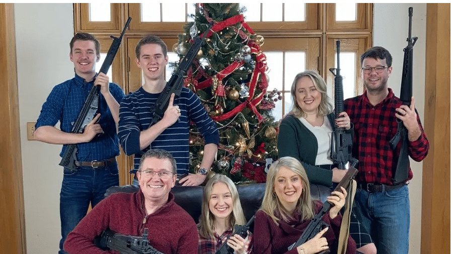 Santa bring ammo: US Congressman  criticised for Christmas guns photo