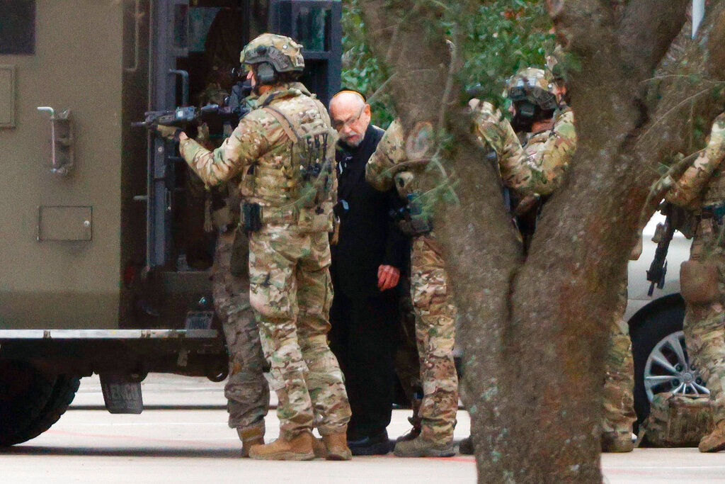 Texas synagogue hostage-taker sought ‘machine gun’: FBI