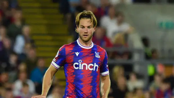 Who is Joachim Andersen, Palace defender Nunez headbutted?
