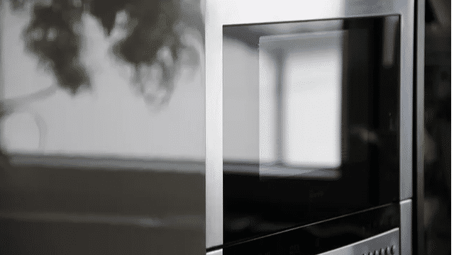 Here’s why microwaving food is a big NO